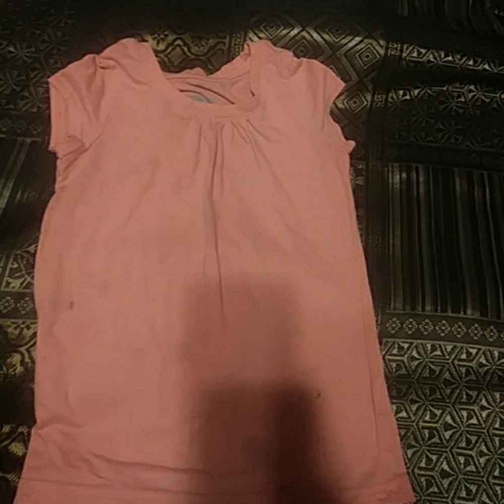 A kids shirt size 7/8